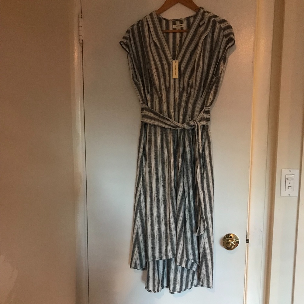 Max Studio cap sleeve A line dress in cotton